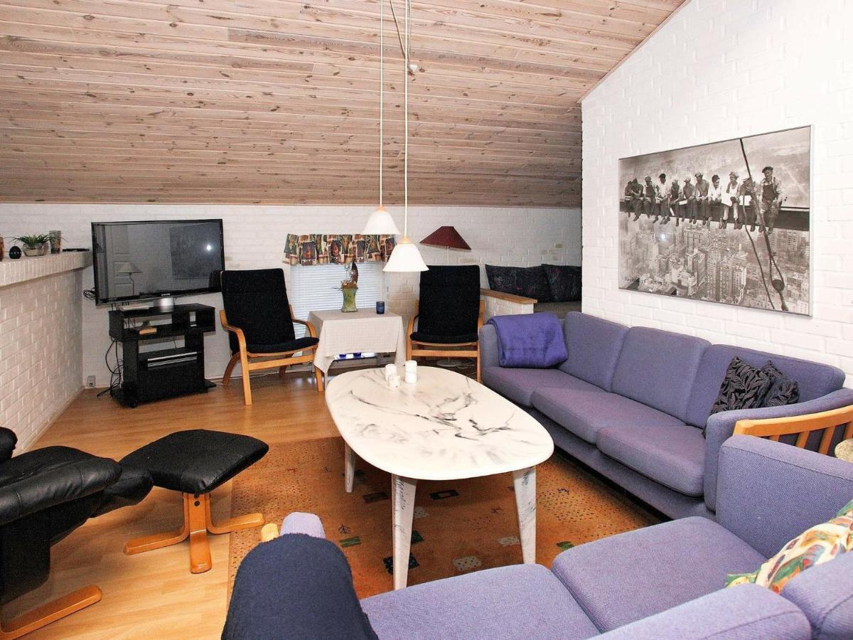 Three-Bedroom Holiday Home In Thisted 4 Norre Vorupor Room photo